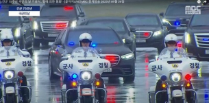 Nam Joo Hyuk Jadi Polisi Militer Kawal VIP Saat Wamil, Dikira Syuting Drakor