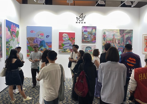 NOAH Diserbu Penikmat hingga Kolektor Seni di Pembukaan ArtMoments Jakarta 2023