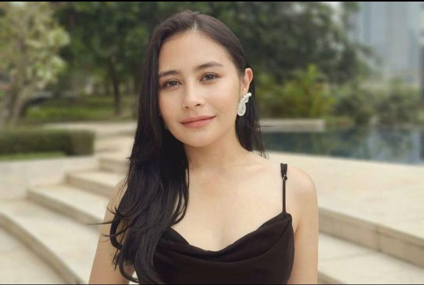 Viral di Threads, Prilly Latuconsina Klarifikasi Tuduhan Menyenggol Oklin Fia
