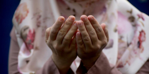 Inilah Doa Puasa Ramadan Hari ke 8, Lengkap Bahasa Arab, Latin dan Artinya