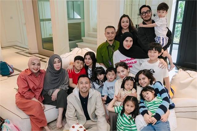 Sederhana tapi Manis, Ulang Tahun Raffi-Nagita Penuh Kejutan dari Anak