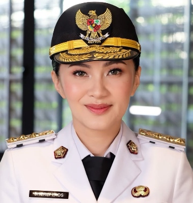 Pesona Cantik Gubernur Sherly Tjoanda di Istana Merdeka Tuai Pujian