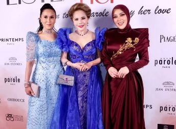 Momen Langka: Syahrini Berfoto dengan Ratna Sari Dewi di Cannes Film Festival 2025