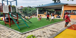 Telah Selesai Direnovasi, Taman Bermain Baloi Permai Batam Ramai Digunakan Anak-anak