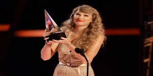 Daftar Lengkap Pemenang American Music Awards 2022, Taylor Swift Borong 6 Piala Gaes