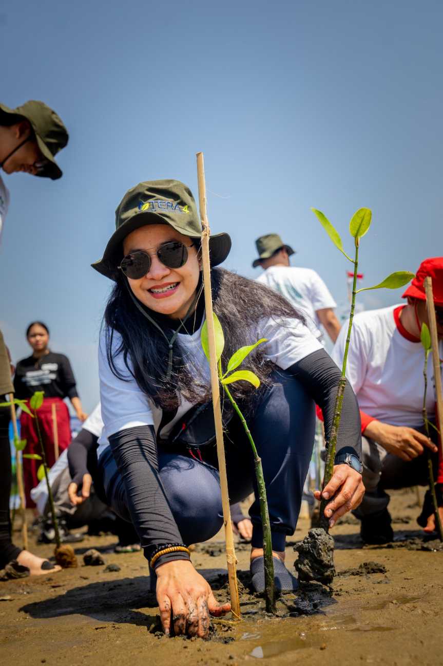 Gerakan Mangrove TERA: Aksi Nyata Selamatkan Bumi di Indramayu