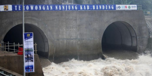 Jokowi Resmikan Terowongan Anti Banjir di Bandung