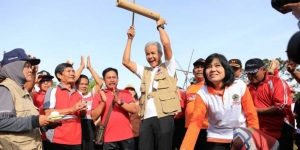 Berikan Arahan Tentang Bencana Alam, Ganjar Pranowo Dibuat Emosi Oleh Warga