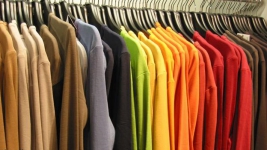 Kenali Keperibadian Berdasarkan Warna Baju