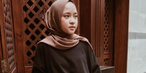 Penyanyi Religi Nissa Sabyan Jualan Jilbab?