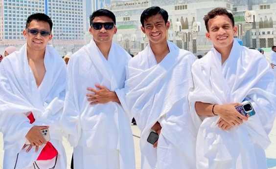 Jelang Laga Lawan Arab Saudi, Pemain Timnas Indonesia Jalani Ibadah Umrah